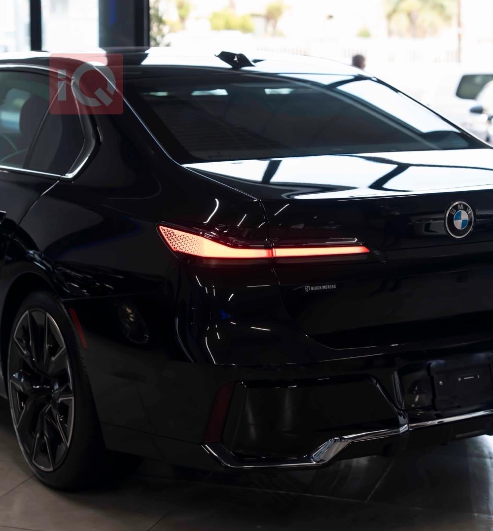 بي ام دبليو الفئة 7